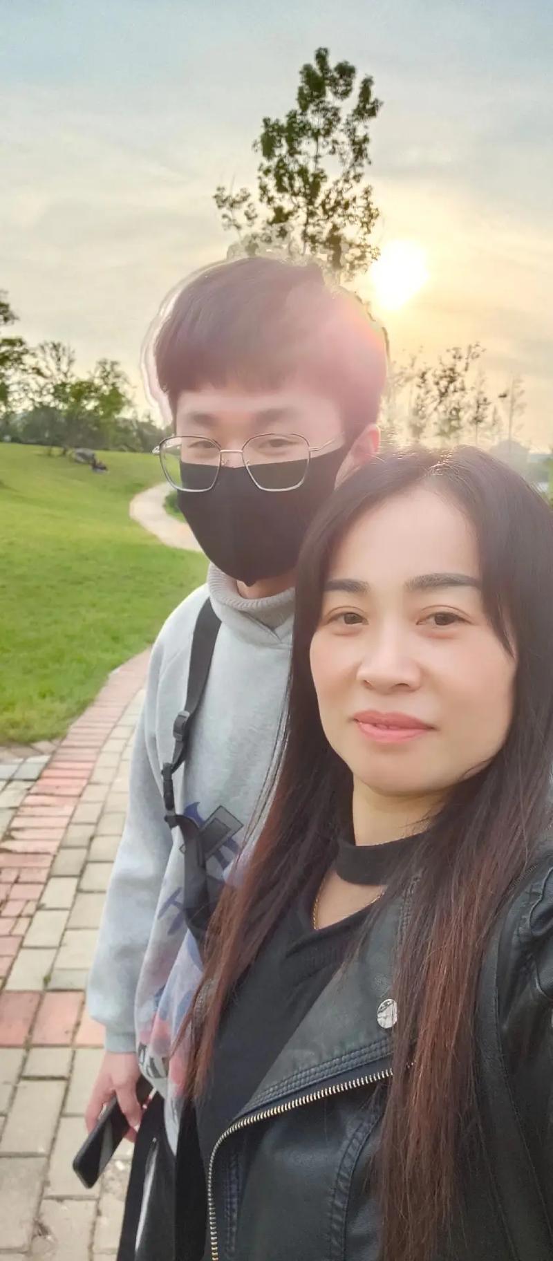 2025年天天彩资料大全和高考结束集体找妈妈与高考后和老妈准备回家